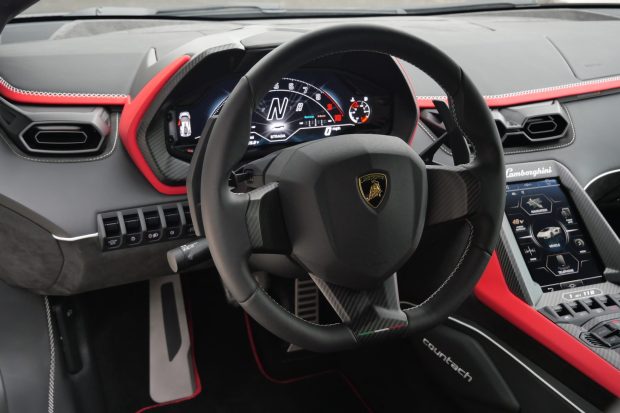 66-Mile 2022 Lamborghini Countach LPI 800-4