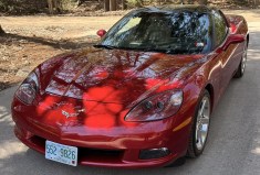 15k-Mile 2005 Chevrolet Corvette Coupe Z51 1SB 6-Speed