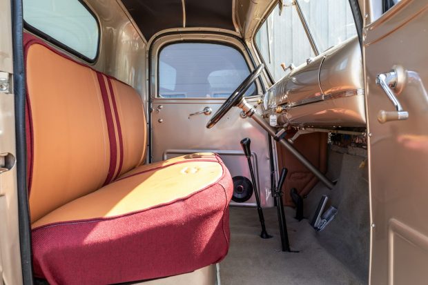 1946 Chevrolet 3100 Pickup 5-Speed