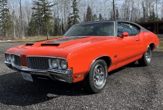 1970 Oldsmobile 442 Holiday Coupe