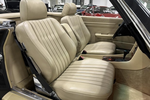 18k-Mile 1989 Mercedes-Benz 560SL