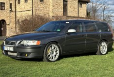No Reserve: T5-Powered 2004 Volvo V70R 6-Speed