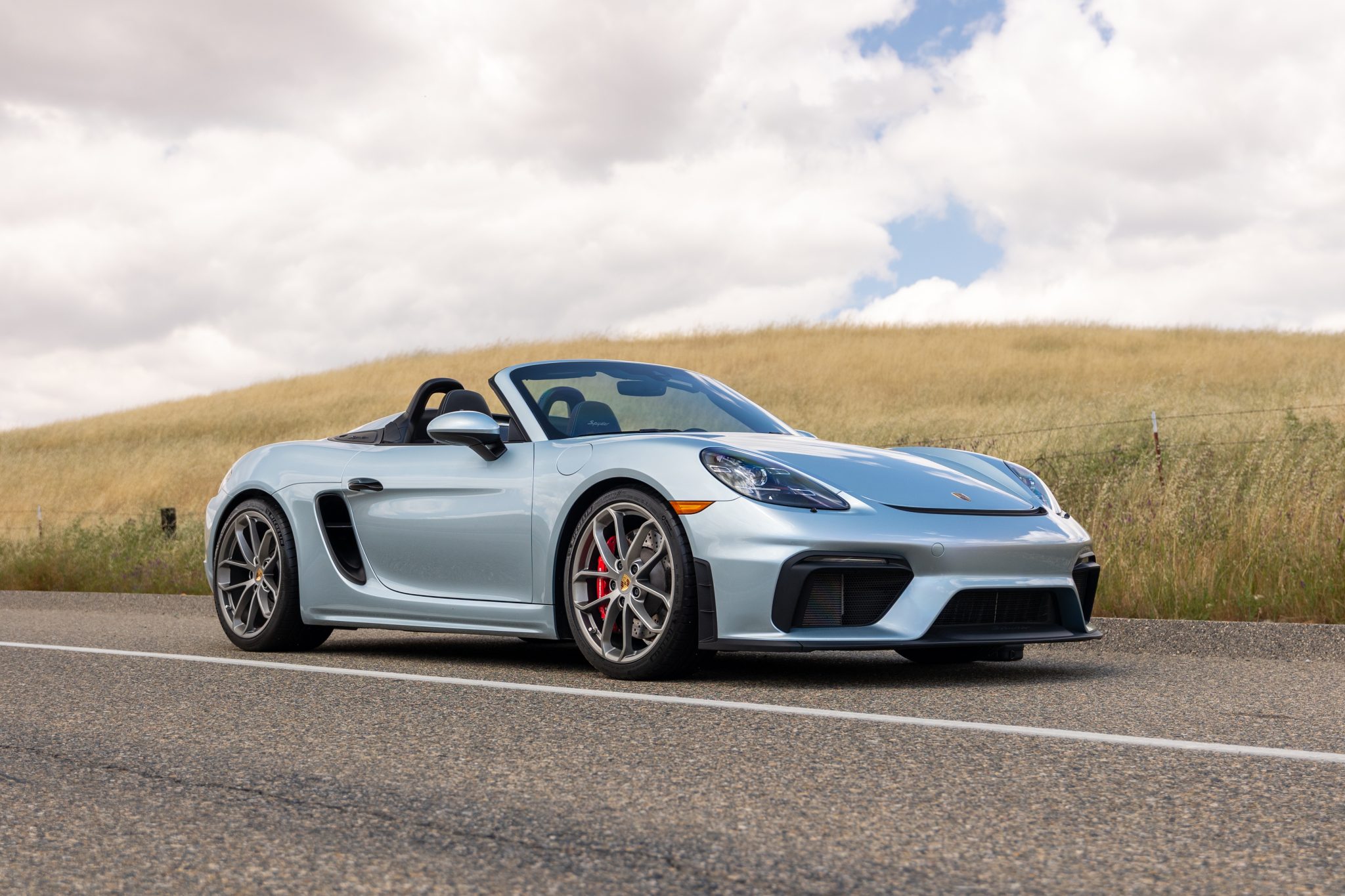 Azzuro Thetys Metallic 2022 Porsche 718 Spyder 6-Speed