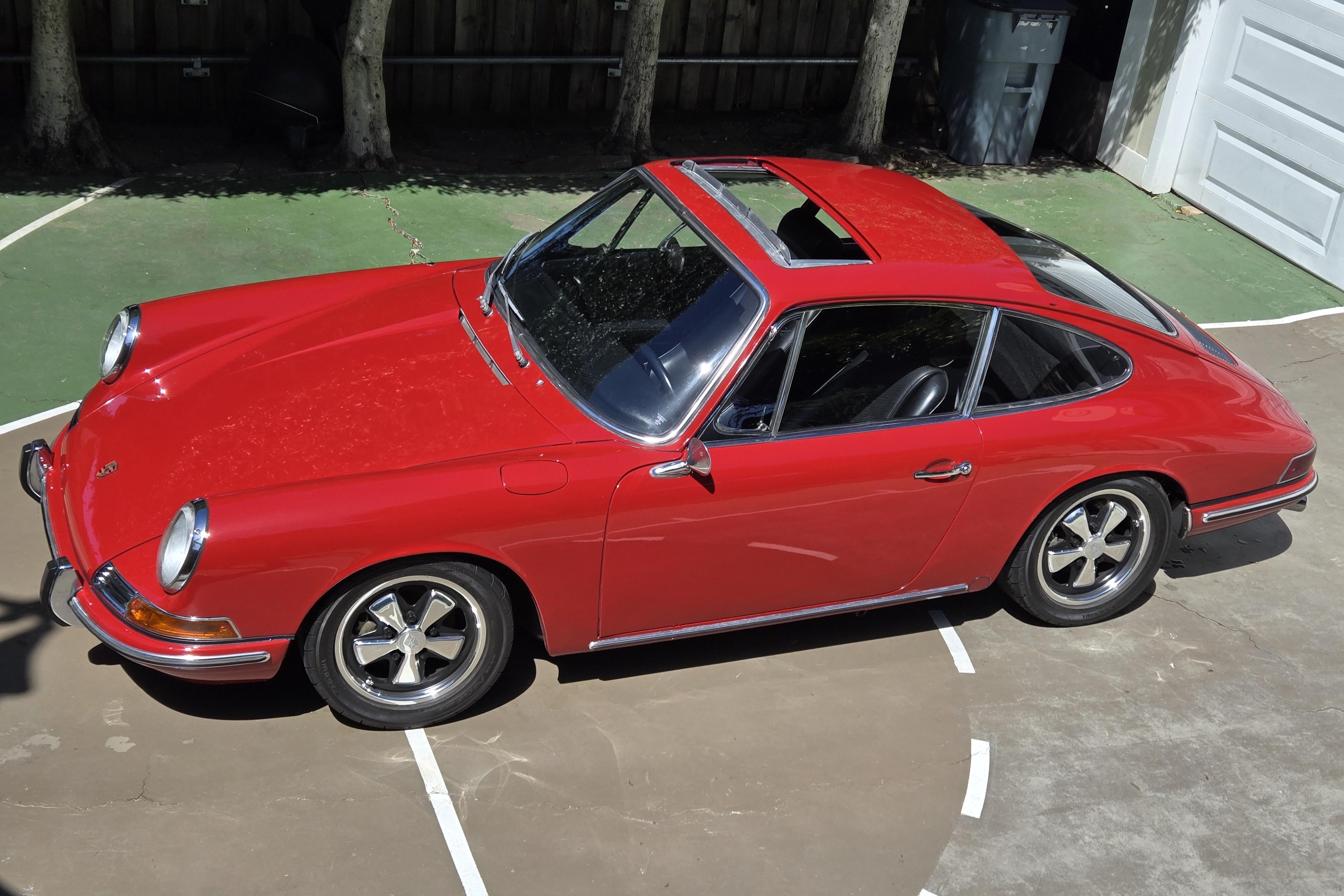 2.7L-Powered 1967 Porsche 911 Coupe