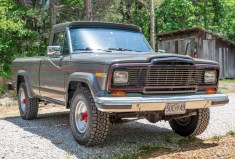 1980 Jeep J-10 Pickup 4-Speed