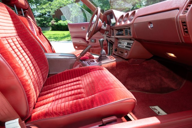 1983 Datsun 280ZX GL 5-Speed