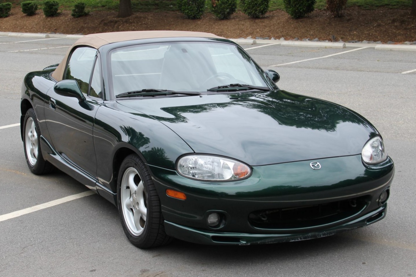 No Reserve: 49k-Mile 1999 Mazda MX-5 Miata 5-Speed