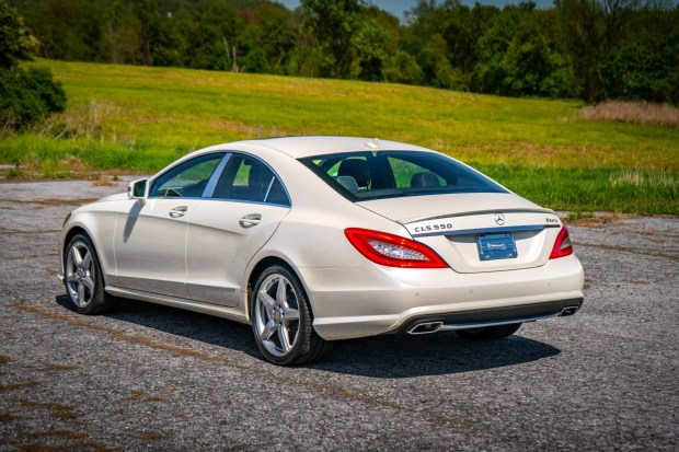 4,300-Mile 2014 Mercedes-Benz CLS550 4MATIC
