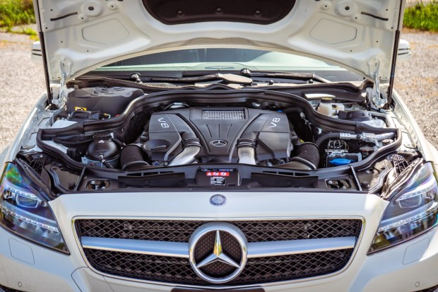 4,300-Mile 2014 Mercedes-Benz CLS550 4MATIC