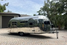 No Reserve: 1950 Silver Streak Clipper