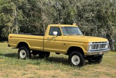 390-Powered 1973 Ford F-250 Custom Highboy 4×4 4-Speed